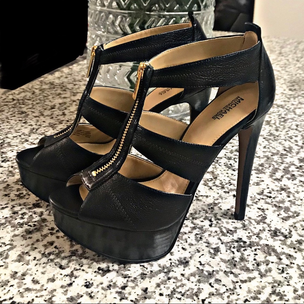 Brand New Michael Kors Sandal Platform Heels